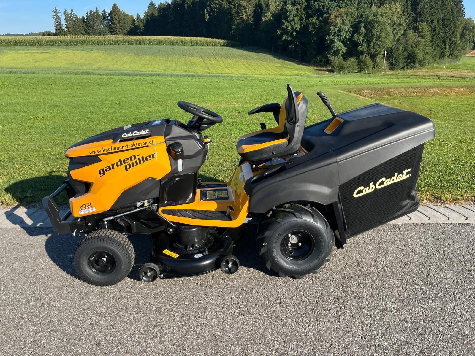 Rasentraktor от тип Cub Cadet Rasentraktor Cub Cadet XT3 QR 106, Vorführmaschine в NATTERNBACH (Снимка 13)