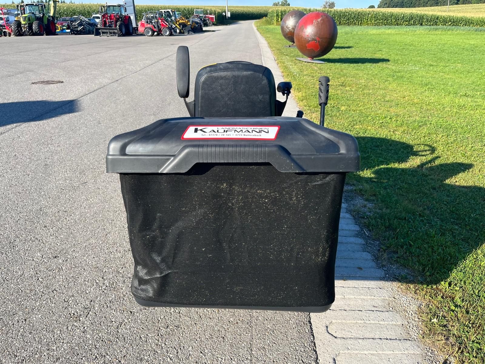 Rasentraktor от тип Cub Cadet Rasentraktor Cub Cadet XT3 QR 106, Vorführmaschine в NATTERNBACH (Снимка 5)