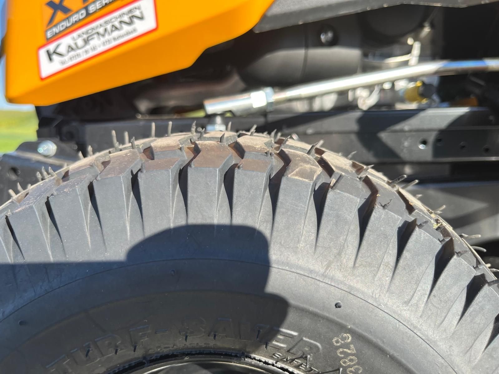 Rasentraktor от тип Cub Cadet Rasentraktor Cub Cadet XT3 QR 106, Vorführmaschine в NATTERNBACH (Снимка 12)