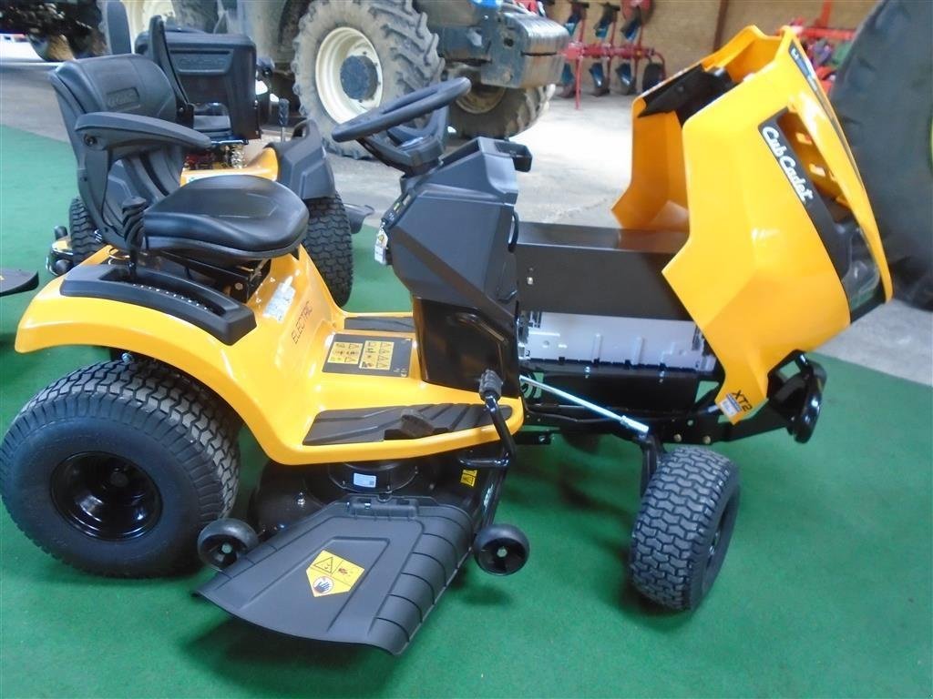 Rasentraktor Türe ait Cub Cadet XT2 ES107 NYHED ELEKTRISK, Gebrauchtmaschine içinde Viborg (resim 3)