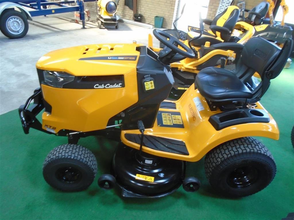 Rasentraktor Türe ait Cub Cadet XT2 ES107 NYHED ELEKTRISK, Gebrauchtmaschine içinde Viborg (resim 2)
