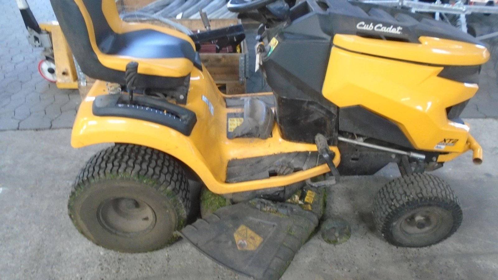 Rasentraktor типа Cub Cadet XT2 PS107, Gebrauchtmaschine в Viborg (Фотография 2)