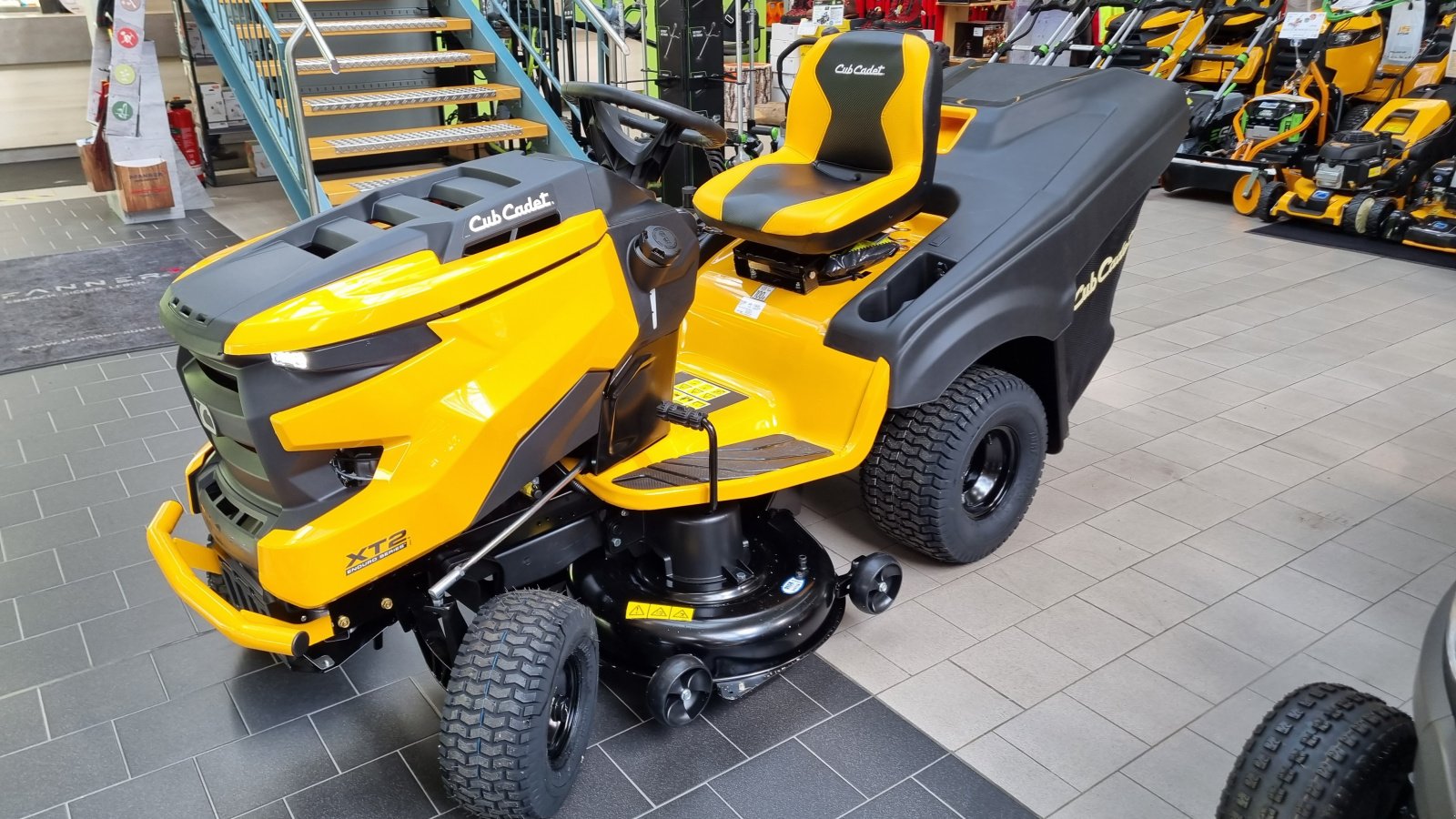 Rasentraktor typu Cub Cadet XT2 QR 106 Kawasaki, Neumaschine w Olpe (Zdjęcie 2)