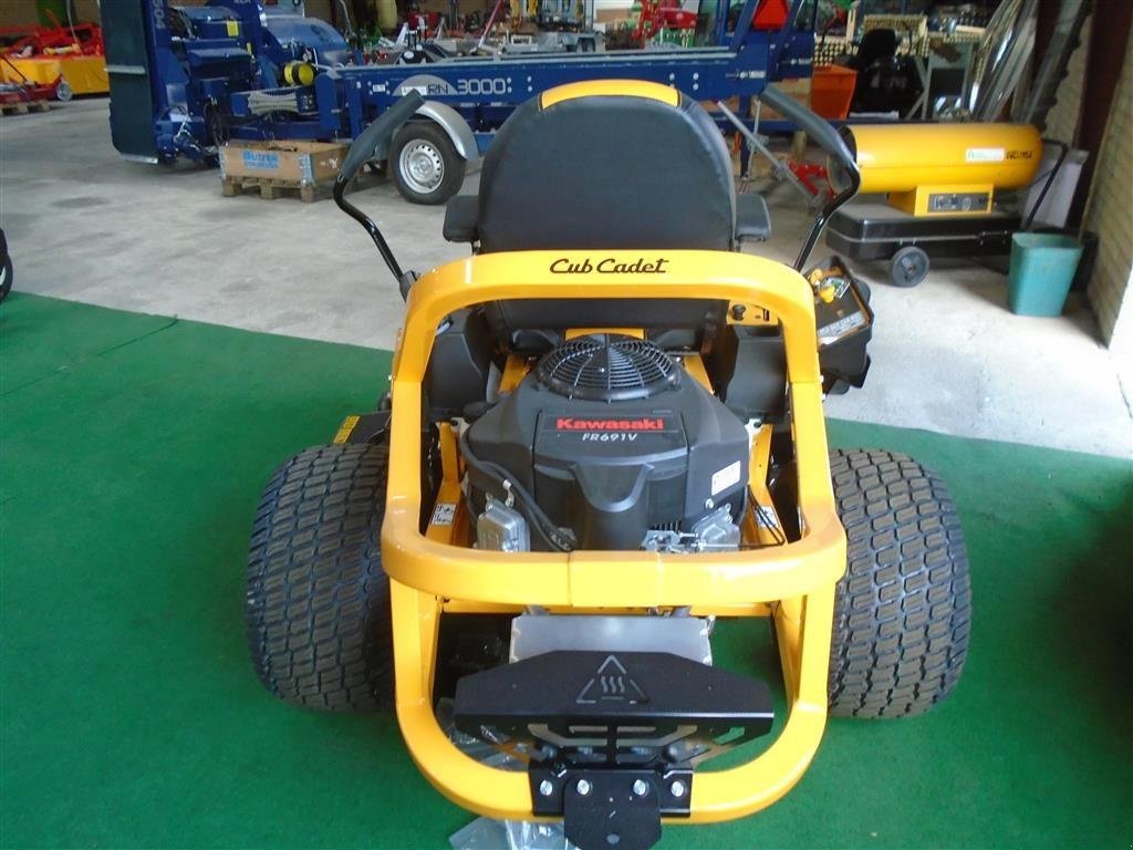 Rasentraktor of the type Cub Cadet XZ5 L 137, Gebrauchtmaschine in Viborg (Picture 4)