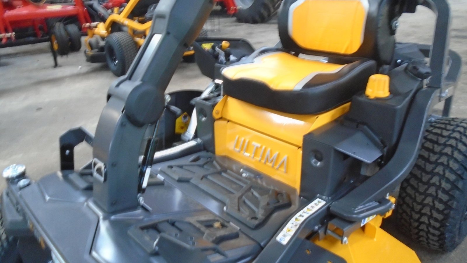 Rasentraktor of the type Cub Cadet Z2 117S, Gebrauchtmaschine in Viborg (Picture 5)