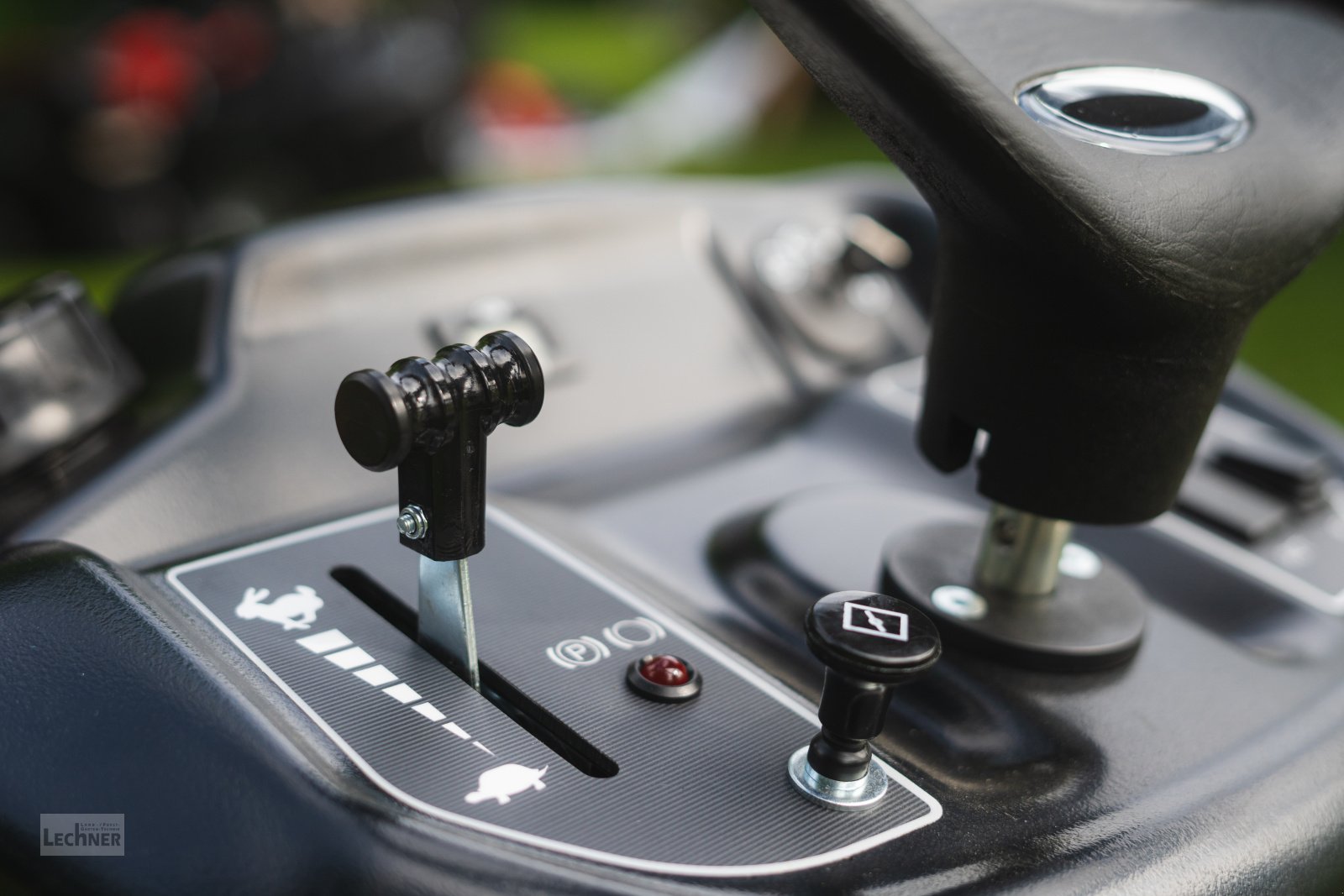 Rasentraktor a típus Efco EF 92/16 KH Aufsitzmäher, Neumaschine ekkor: Bad Abbach-Dünzling (Kép 4)