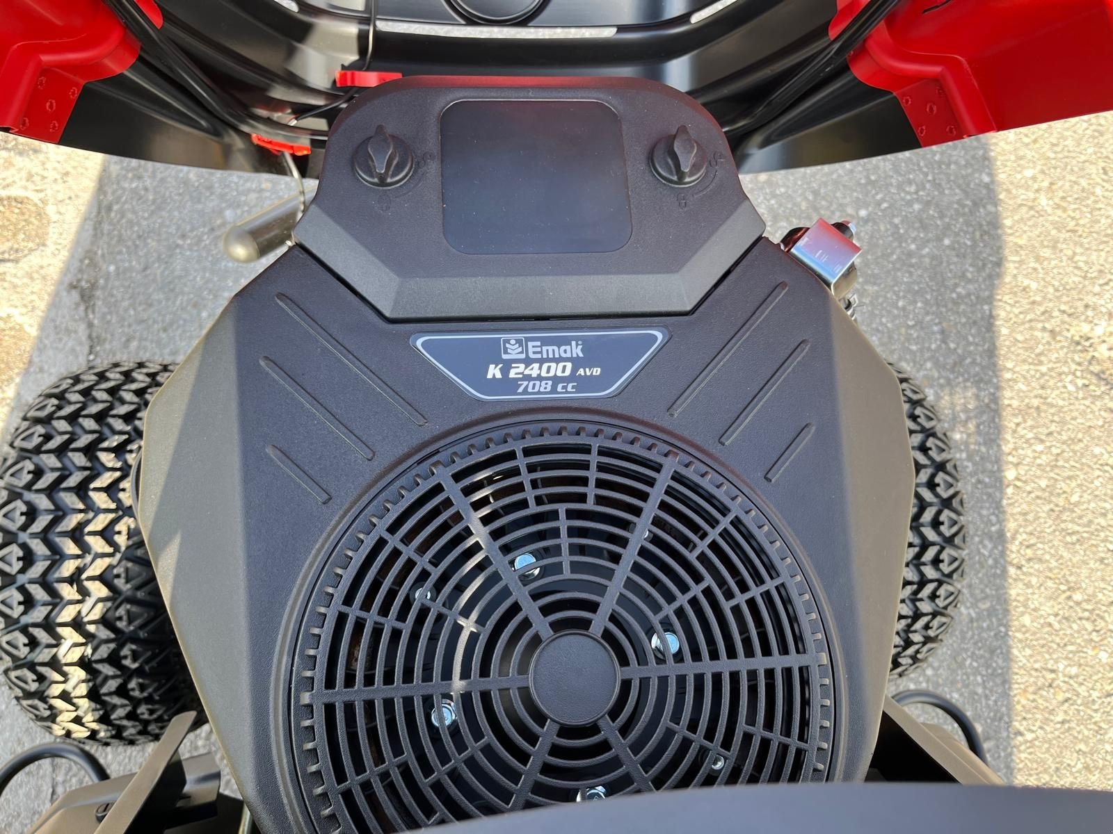 Rasentraktor des Typs Efco Efco EF110/24 KHH Hochgrasmäher, Neumaschine in NATTERNBACH (Bild 12)