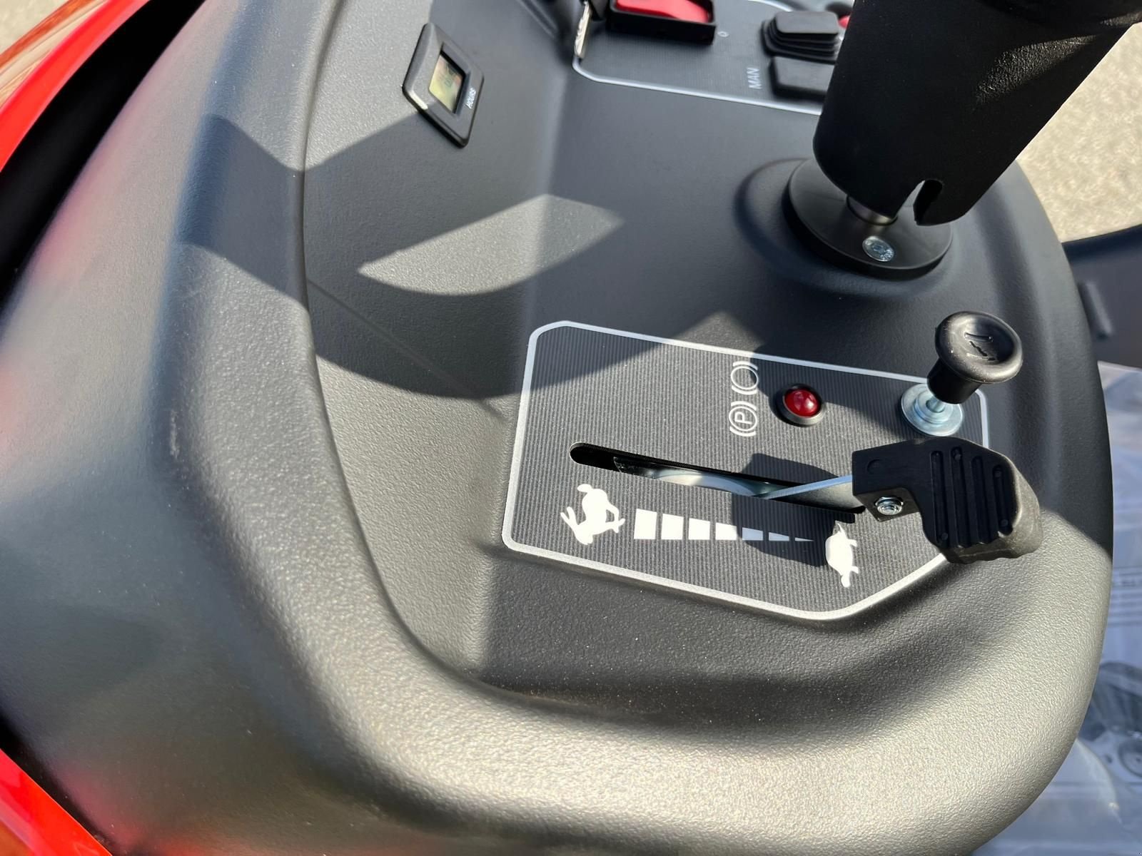 Rasentraktor des Typs Efco Efco EF110/24 KHH Hochgrasmäher, Neumaschine in NATTERNBACH (Bild 8)