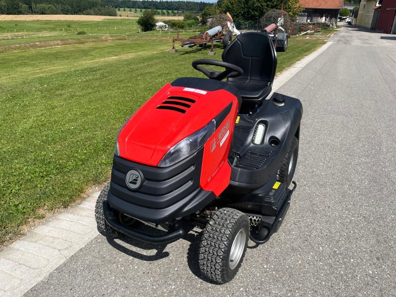 Rasentraktor des Typs Efco Efco EF110/24 KHH Hochgrasmäher, Vorführmaschine in NATTERNBACH (Bild 1)