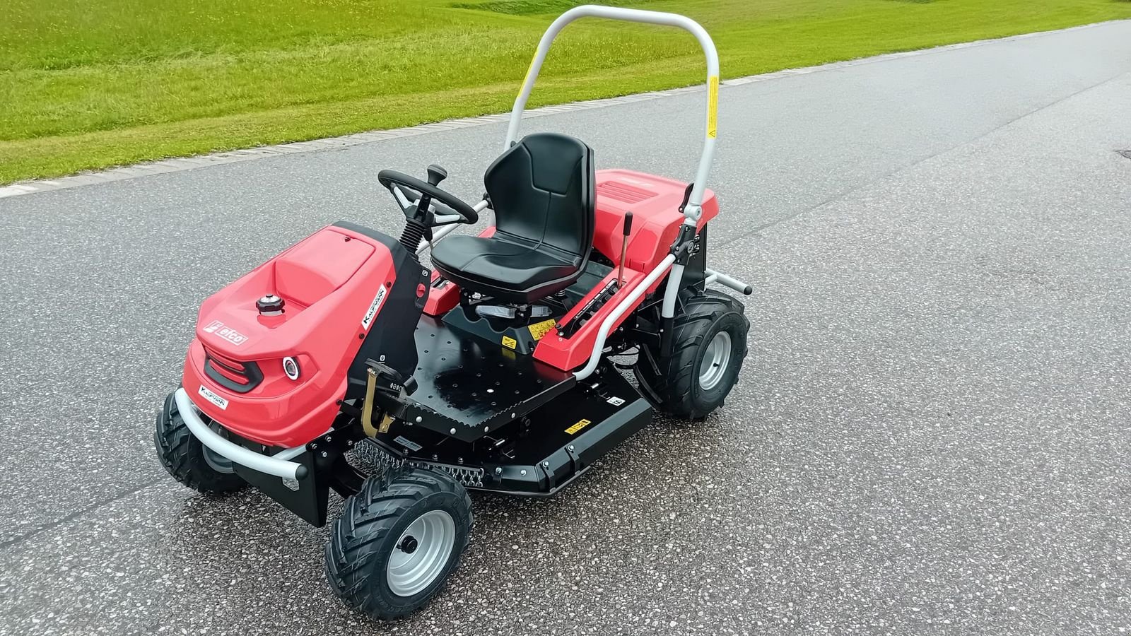 Rasentraktor typu Efco Efco Tureg 92 Pro KAWA Hochgrasmäher, Neumaschine v NATTERNBACH (Obrázek 1)