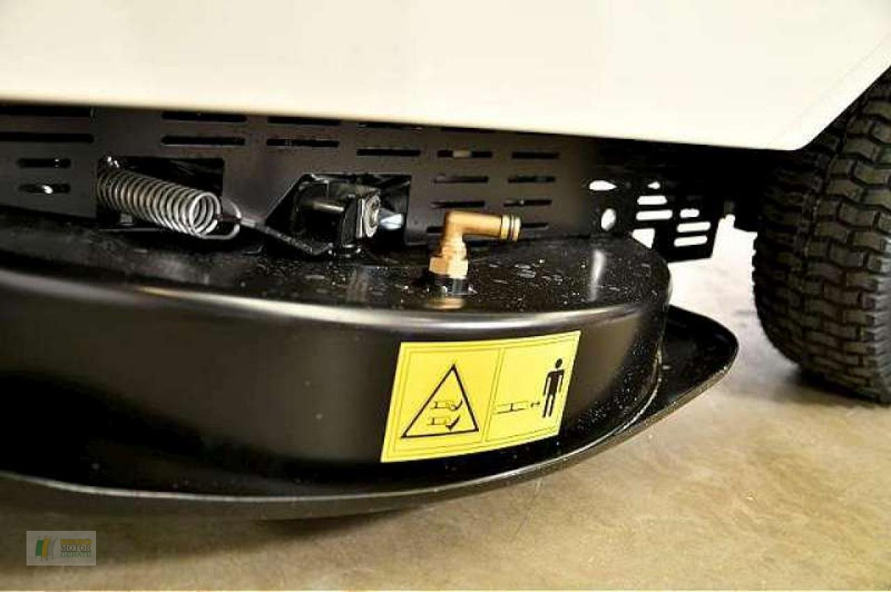 Rasentraktor от тип Etesia BAHIA, Neumaschine в Bredstedt (Снимка 4)