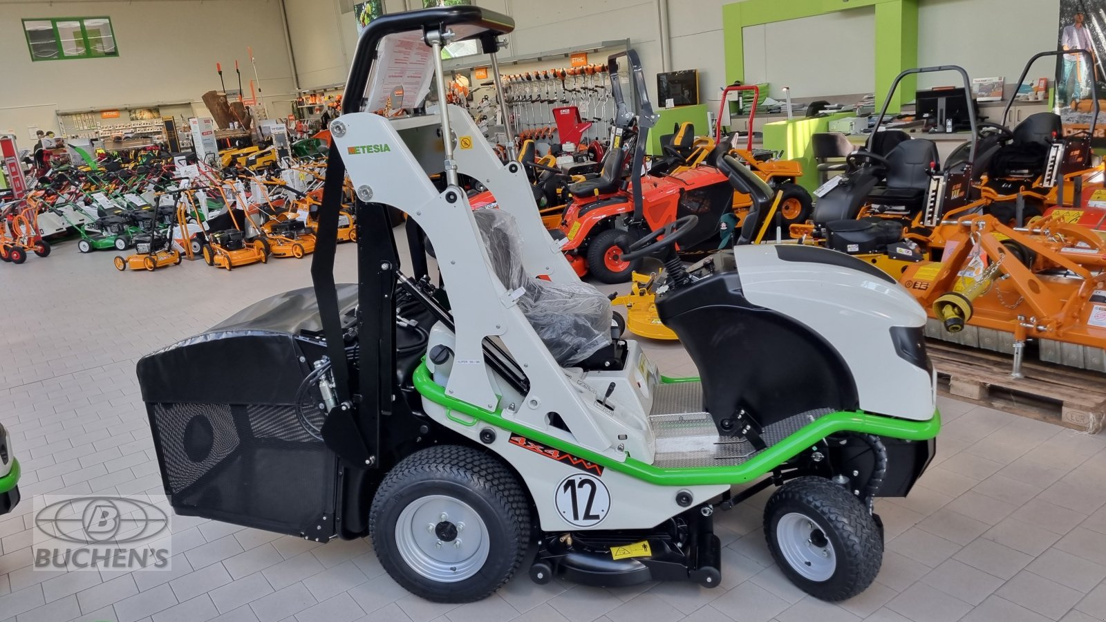 Rasentraktor des Typs Etesia Buffalo BVHPX Allrad, Neumaschine in Olpe (Bild 15)