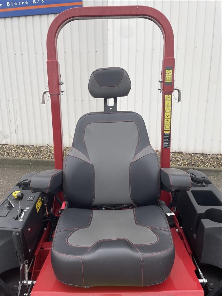 Rasentraktor of the type Ferris ZT 3300 ISX 72" 3-1 klippebord med hydraulisk løft, Gebrauchtmaschine in Holstebro (Picture 5)