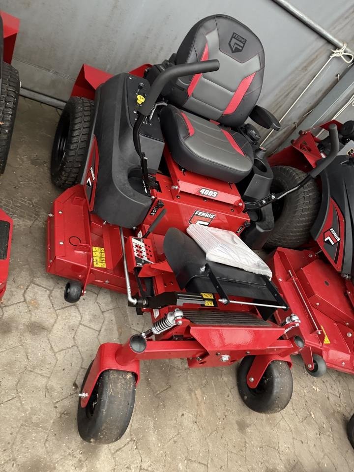 Rasentraktor des Typs Ferris ZT400IS, Gebrauchtmaschine in Hadsten (Bild 1)