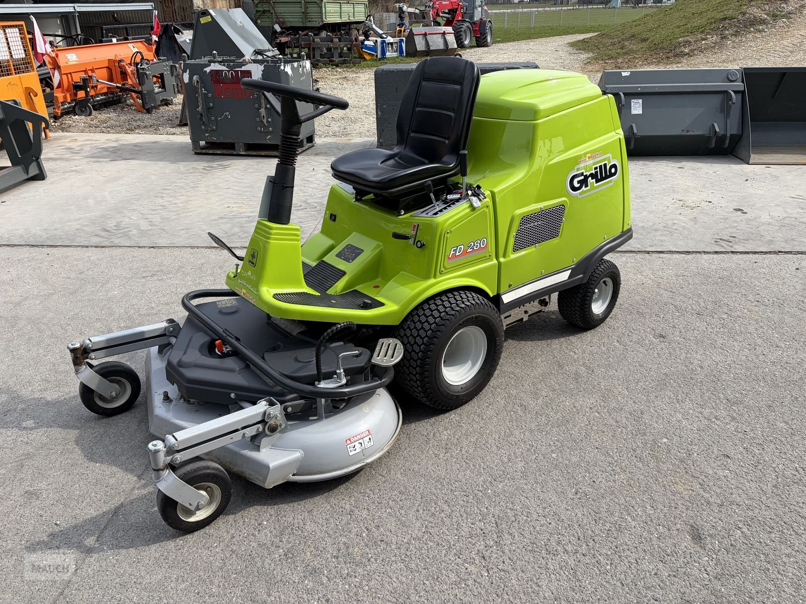 Rasentraktor za tip Grillo FD 280 ca. 50h, Gebrauchtmaschine u Burgkirchen (Slika 2)