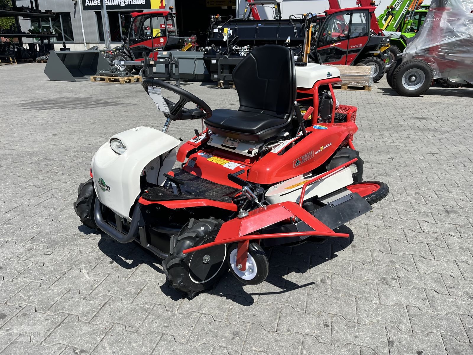 Rasentraktor typu Herkules Gestrüppmäher RMK 151 Seitenausleger, Neumaschine v Burgkirchen (Obrázek 25)