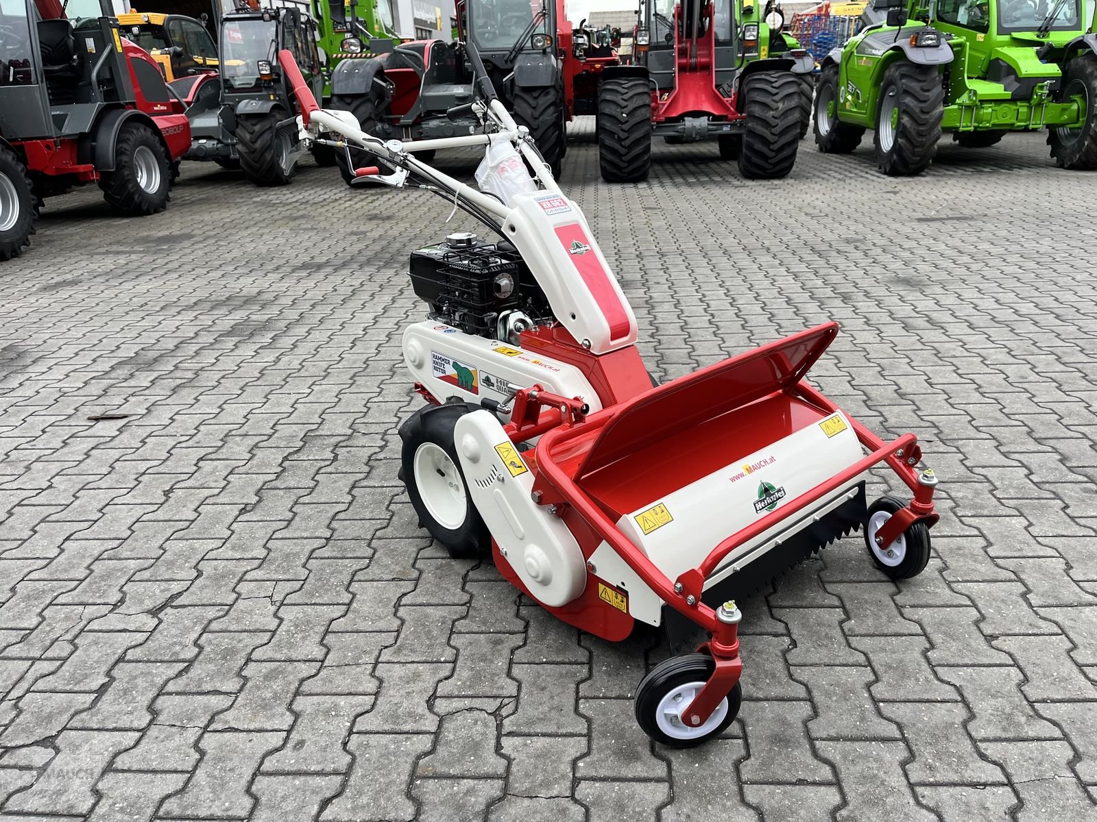 Rasentraktor a típus Herkules Hochgrasmäher HR 662H Schlegelmäher, Neumaschine ekkor: Burgkirchen (Kép 1)