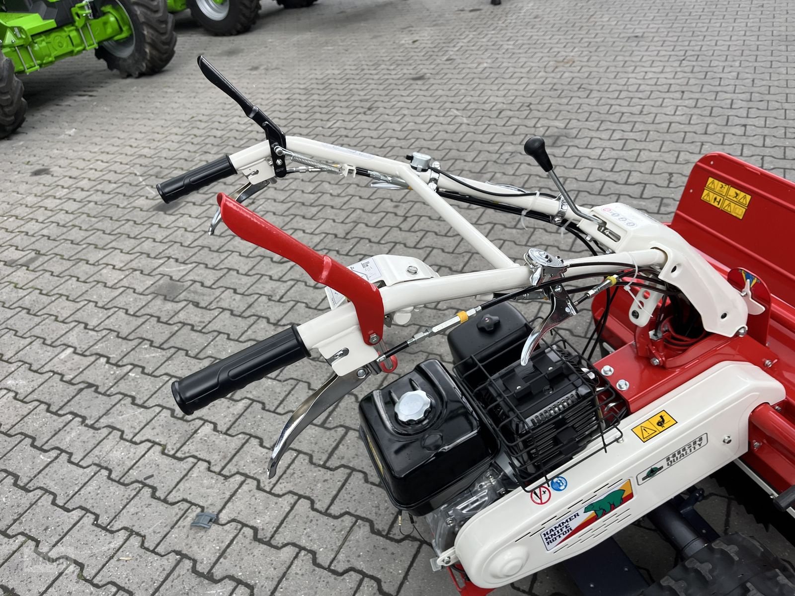 Rasentraktor a típus Herkules Hochgrasmäher HRC 813 H Schlegelmäher, Neumaschine ekkor: Burgkirchen (Kép 7)