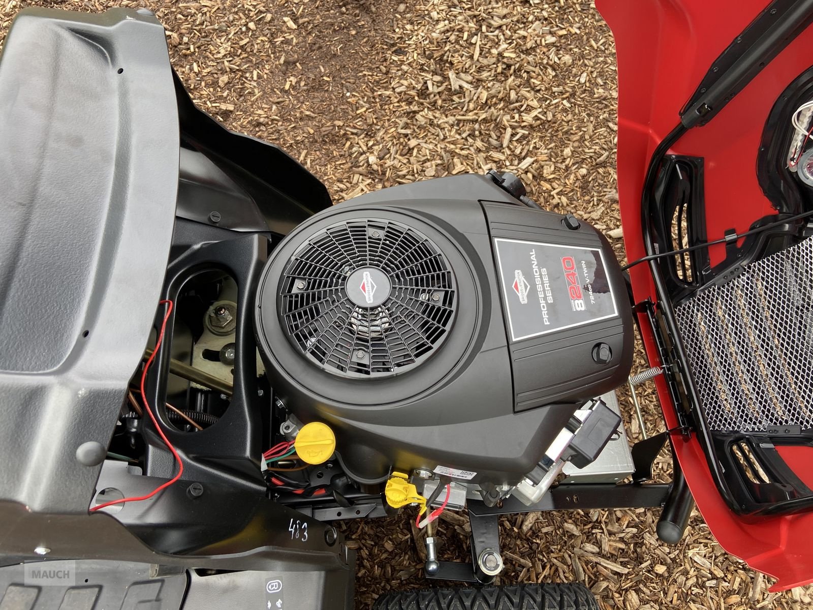 Rasentraktor of the type Herkules Hochgrasmäher HT 110 -22DH NEU, Neumaschine in Burgkirchen (Picture 8)