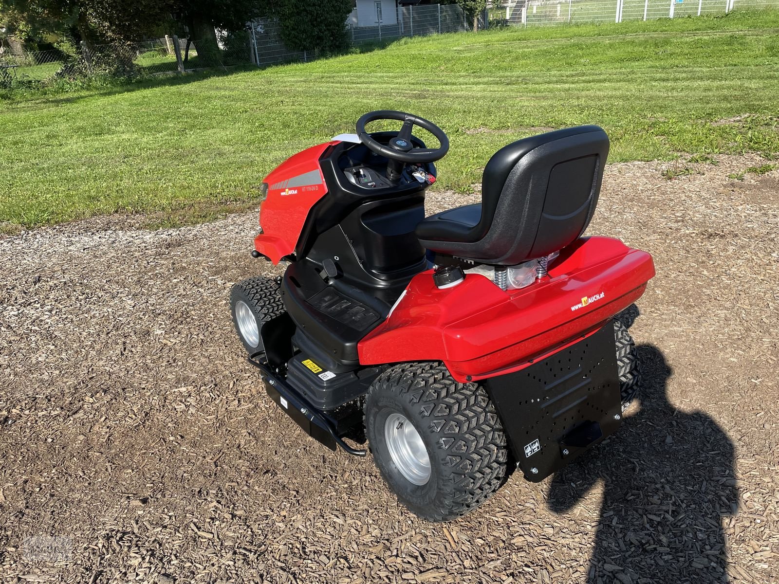 Rasentraktor of the type Herkules Hochgrasmäher HT 110 -22DH NEU, Neumaschine in Burgkirchen (Picture 9)