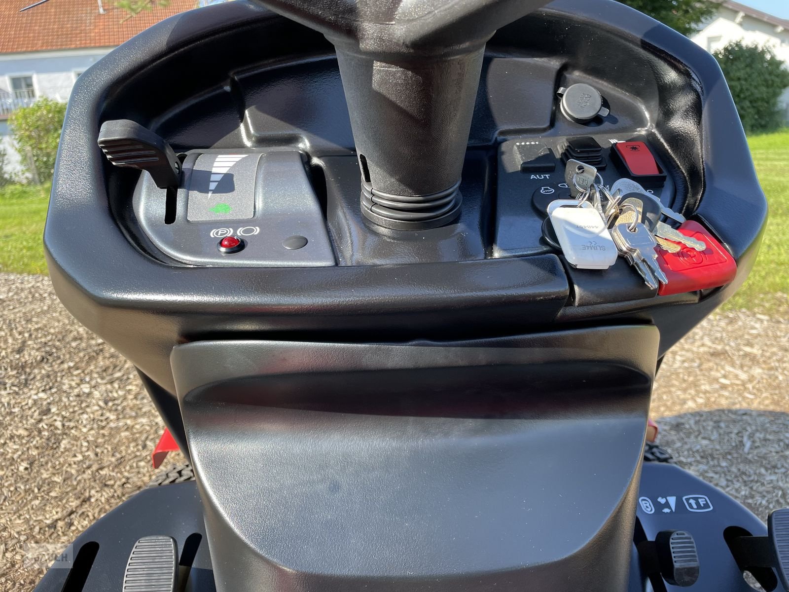 Rasentraktor of the type Herkules Hochgrasmäher HT 110 -22DH NEU, Neumaschine in Burgkirchen (Picture 12)