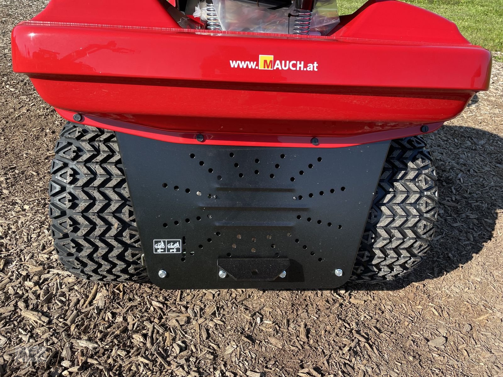 Rasentraktor of the type Herkules Hochgrasmäher HT 110 -22DH NEU, Neumaschine in Burgkirchen (Picture 13)