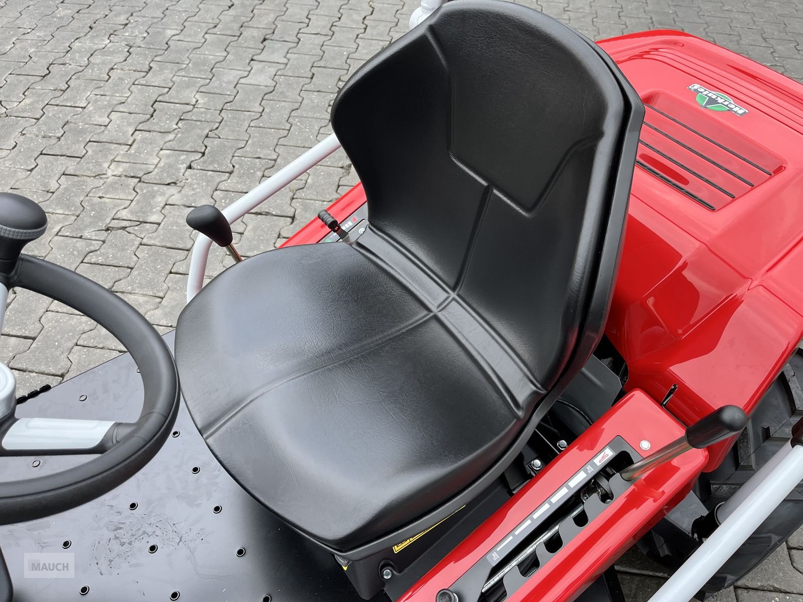 Rasentraktor a típus Herkules Hochgrasmäher HXT 923 2WD NEU, Neumaschine ekkor: Burgkirchen (Kép 3)