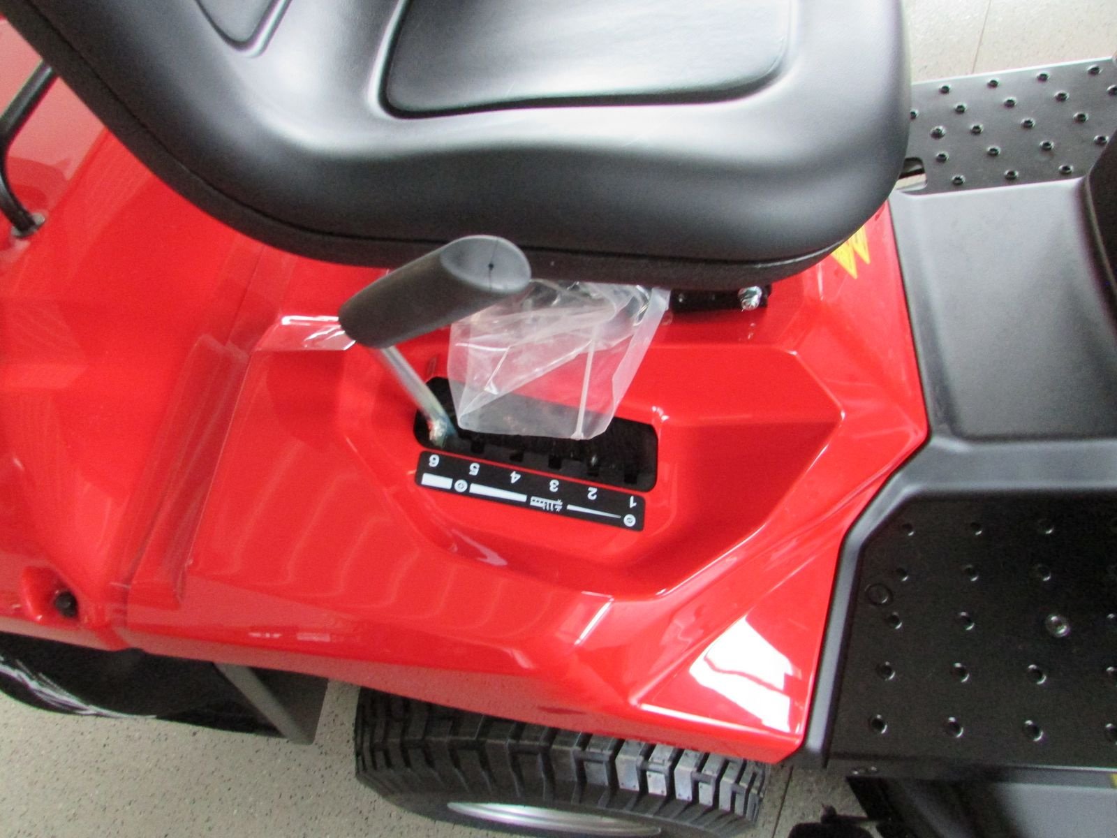 Rasentraktor tip Herkules HT 102-21 SH NEO, Gebrauchtmaschine in Saxen (Poză 7)