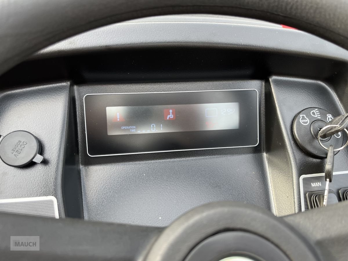 Rasentraktor typu Herkules HT 102 - 24XD Allrad NEO 4WD, Neumaschine v Burgkirchen (Obrázek 4)