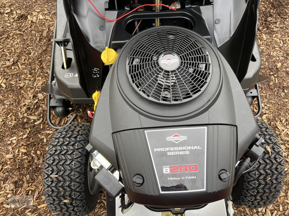 Rasentraktor des Typs Herkules HT 110 - 22D Hochgrasmäher, Neumaschine in Burgkirchen (Bild 22)