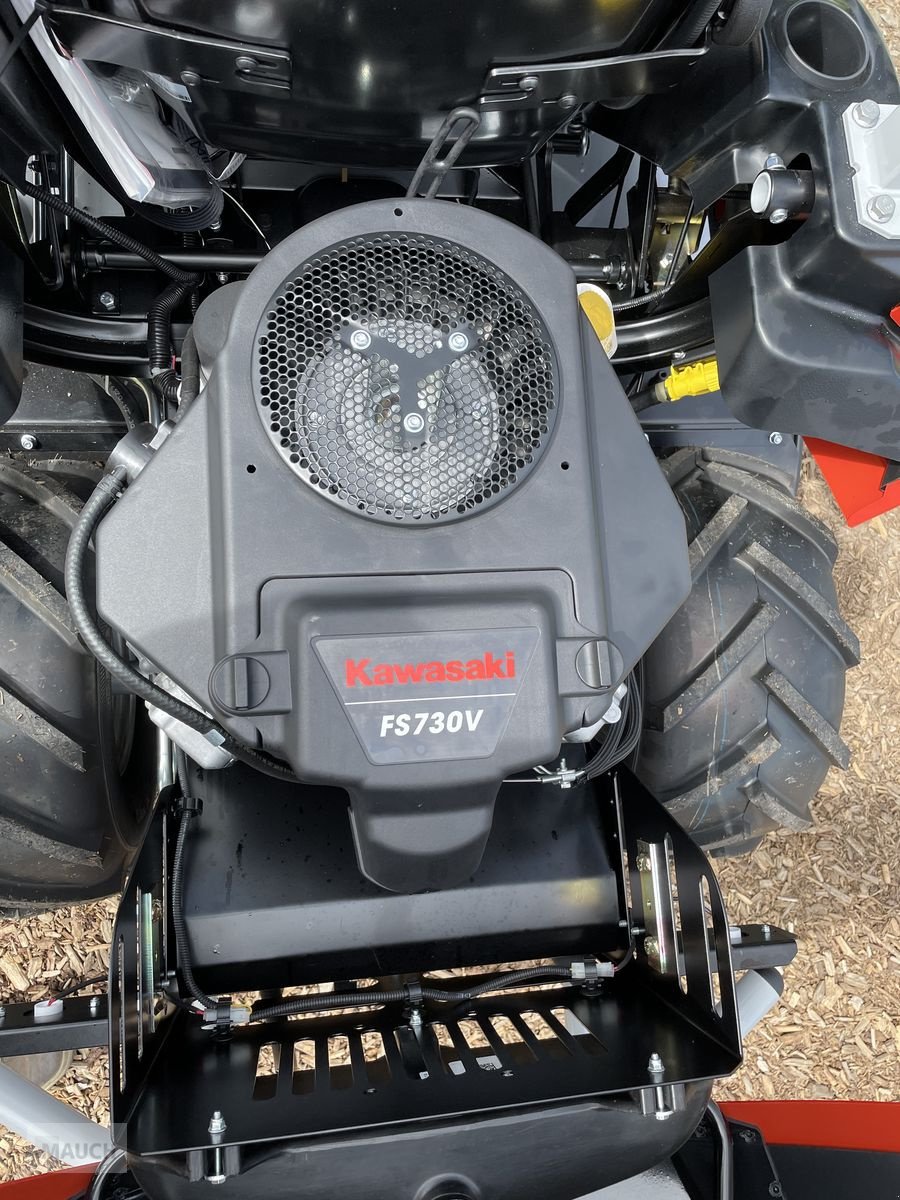 Rasentraktor des Typs Herkules HT 110 - 24 DX AWD Allrad, Neumaschine in Burgkirchen (Bild 15)