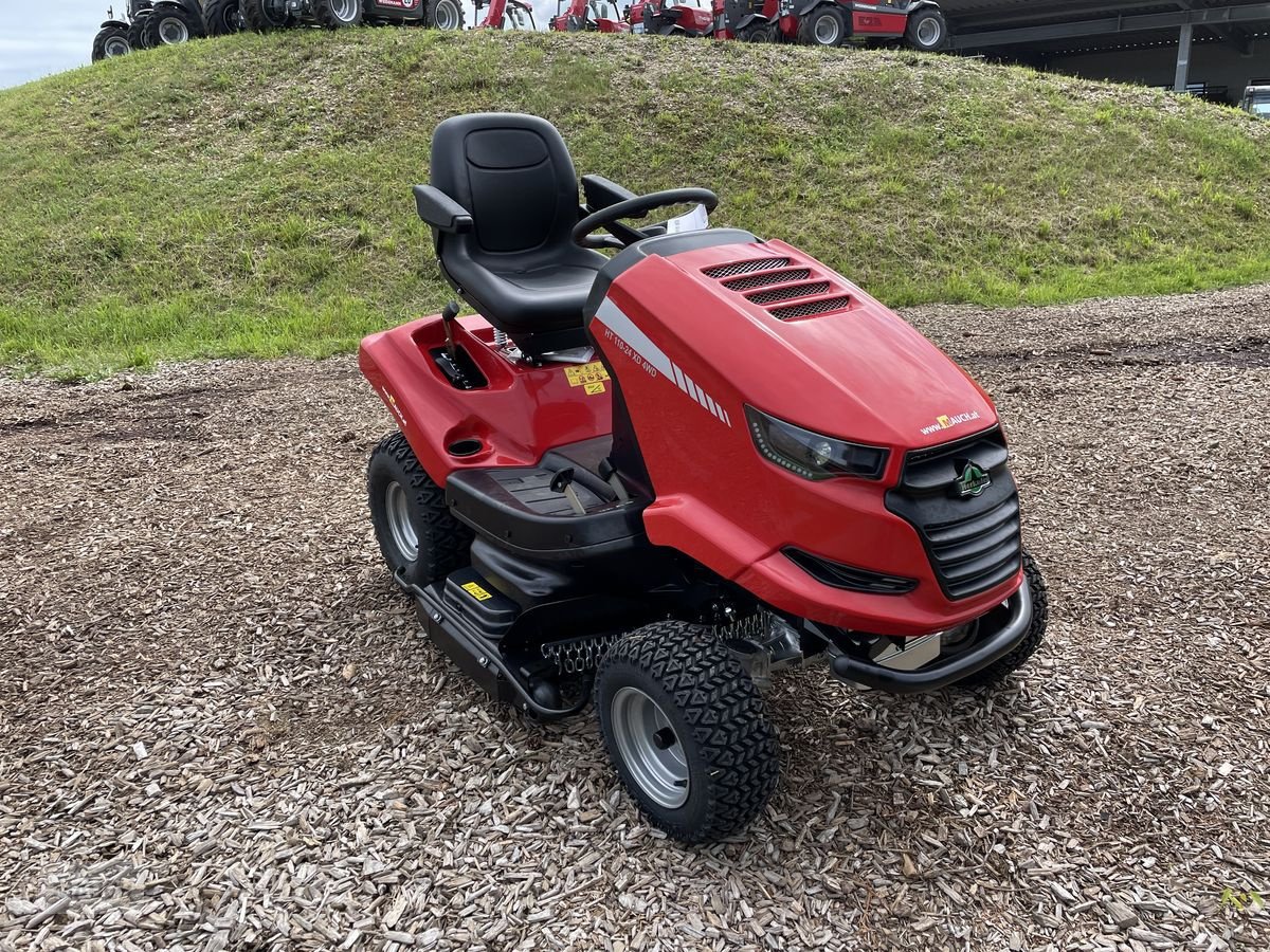Rasentraktor des Typs Herkules HT 110 - 24 DX AWD Allrad, Neumaschine in Burgkirchen (Bild 14)