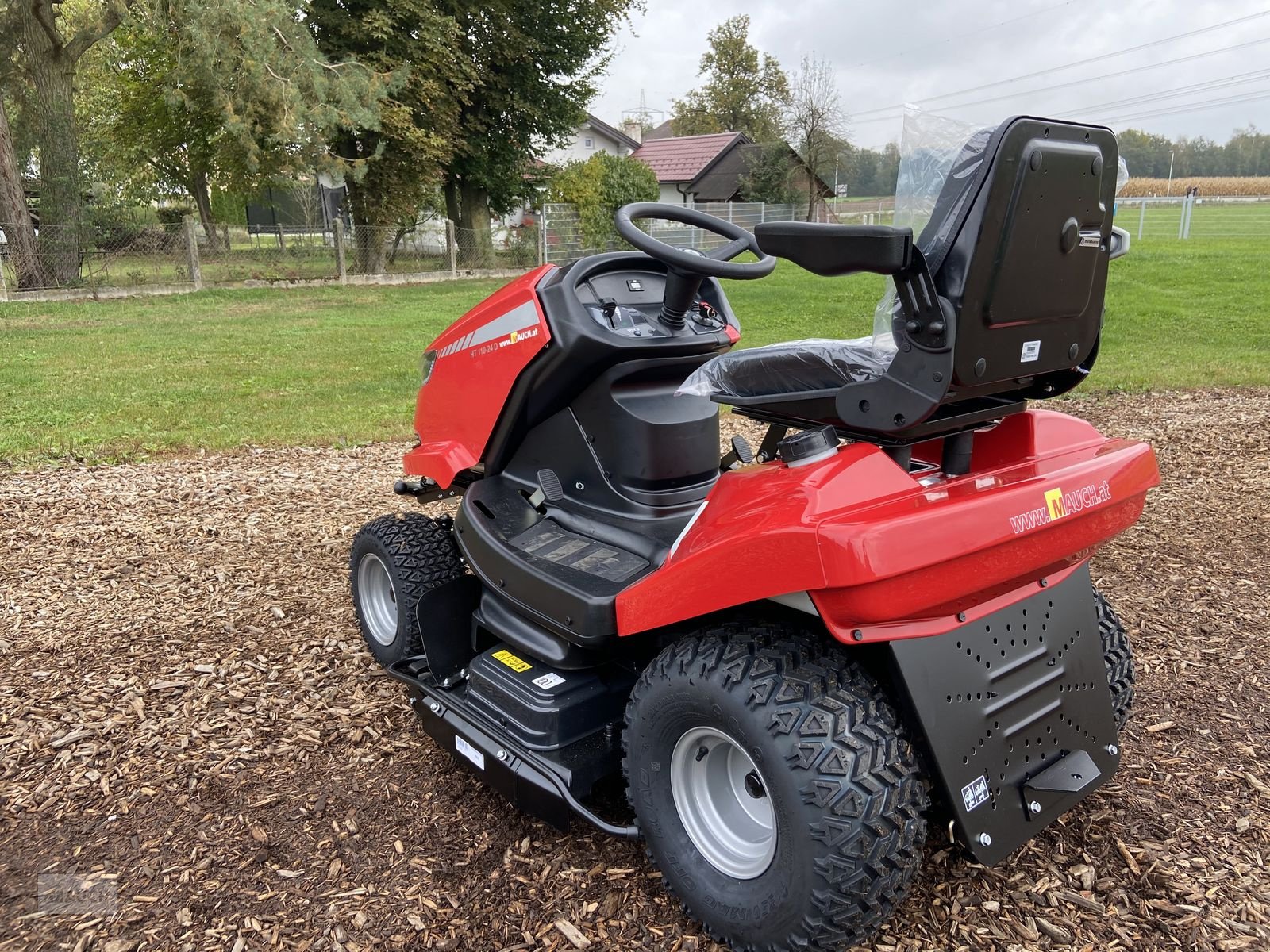 Rasentraktor типа Herkules HT110-22DH Hochgrasmäher, Gebrauchtmaschine в Burgkirchen (Фотография 7)