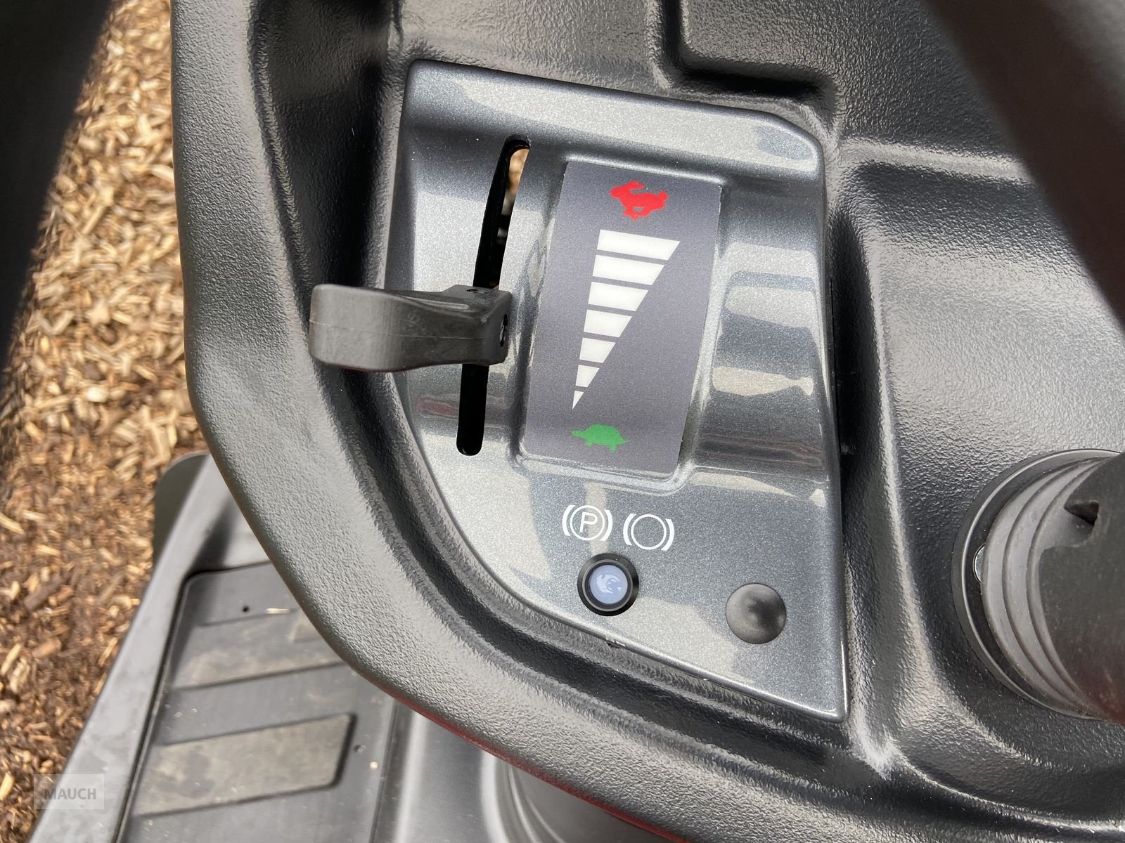 Rasentraktor типа Herkules HT110-22DH Hochgrasmäher, Gebrauchtmaschine в Burgkirchen (Фотография 16)