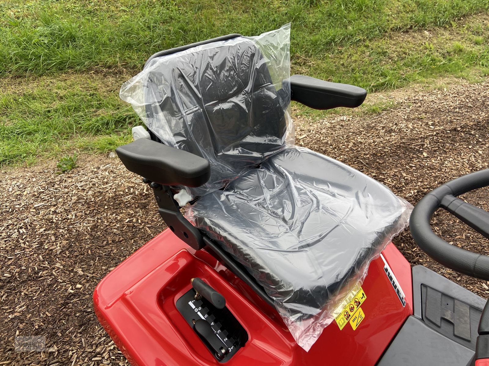 Rasentraktor типа Herkules HT110-22DH Hochgrasmäher, Gebrauchtmaschine в Burgkirchen (Фотография 14)