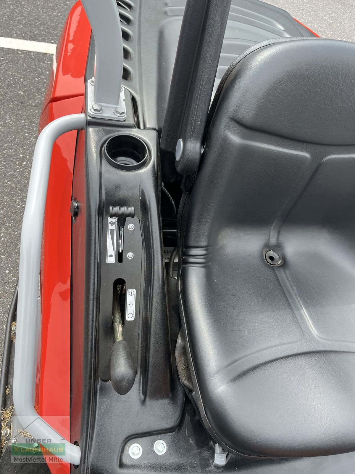 Rasentraktor typu Herkules HXT 110-23 4WD, Gebrauchtmaschine v Bergland (Obrázek 5)