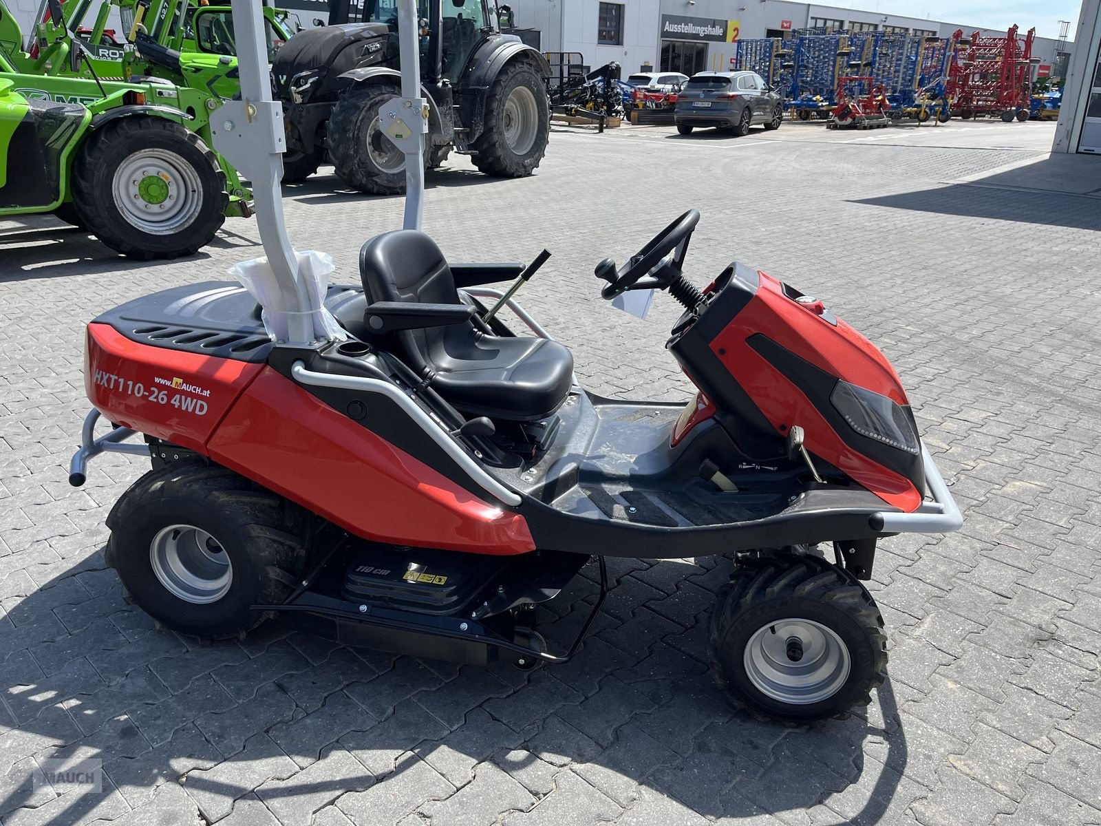 Rasentraktor от тип Herkules HXT 110 - 26 Allrad Hochgrasmäher 8h, Gebrauchtmaschine в Burgkirchen (Снимка 9)