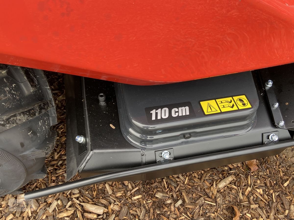 Rasentraktor typu Herkules HXT 110 - 26 Allrad mit Kawasakimotor NEU, Neumaschine v Burgkirchen (Obrázek 23)