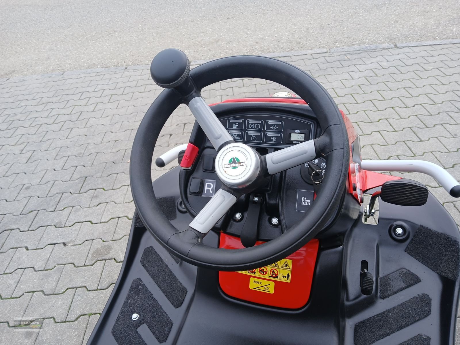 Rasentraktor typu Herkules HXT 110 26, Gebrauchtmaschine v Aurolzmünster (Obrázek 10)