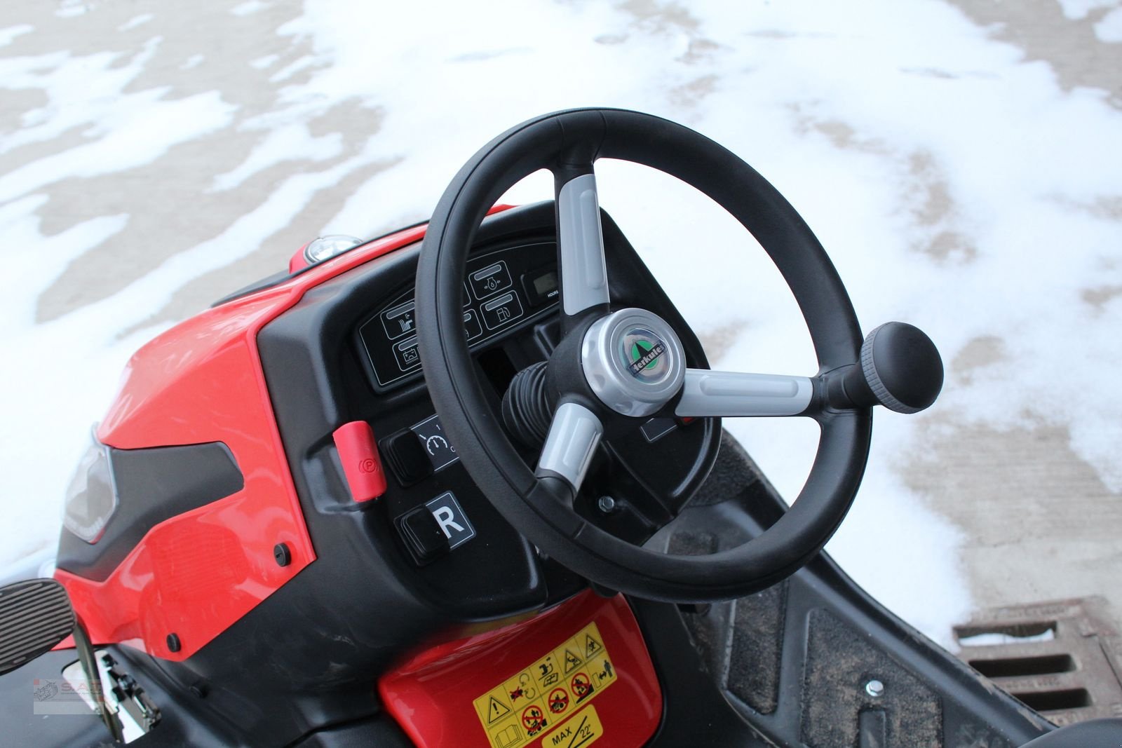 Rasentraktor typu Herkules HXT 110-4WD Allrad Hochgrasmäher, Neues Modell, Neumaschine v Eberschwang (Obrázek 13)