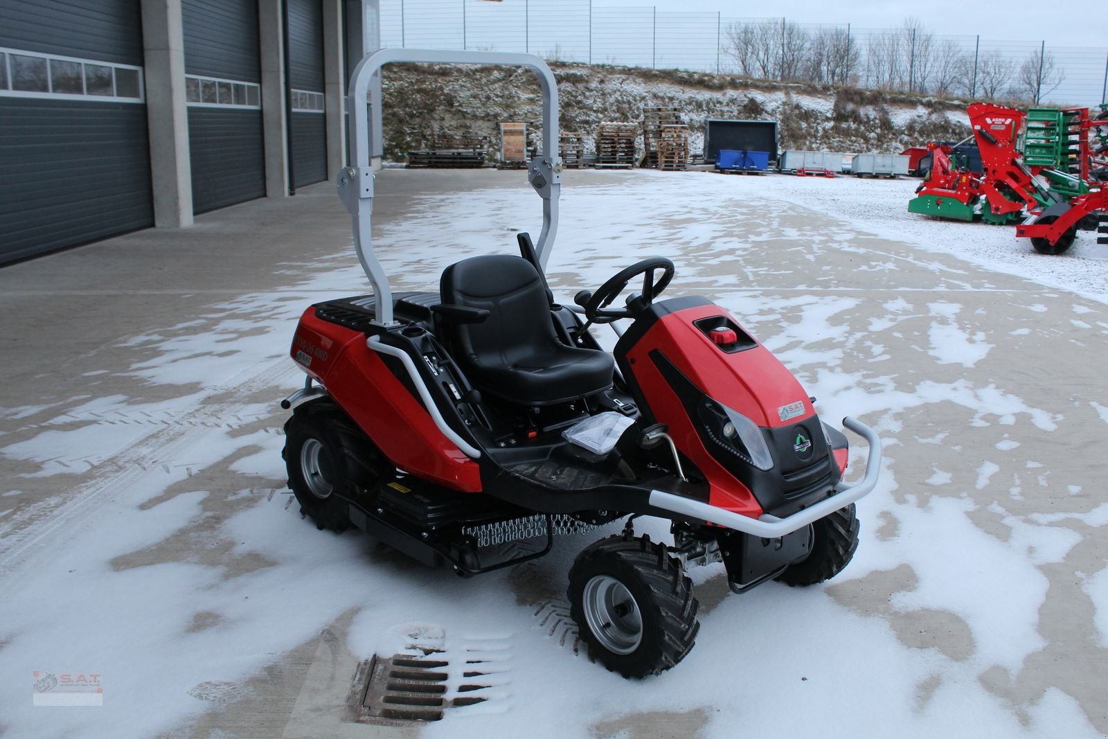 Rasentraktor typu Herkules HXT 110-4WD Allrad Hochgrasmäher, Neues Modell, Neumaschine v Eberschwang (Obrázek 2)