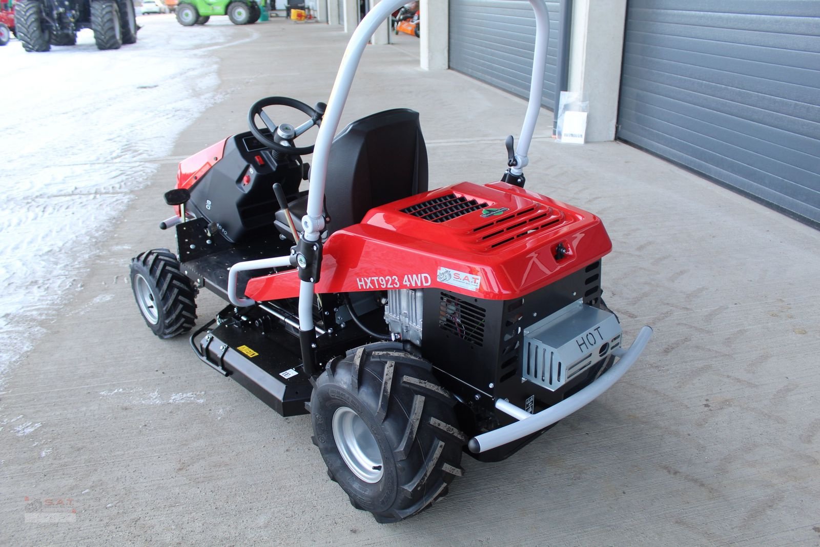 Rasentraktor des Typs Herkules HXT 923-4WD Allrad Hochgrasmäher, Neues Modell, Neumaschine in Eberschwang (Bild 13)