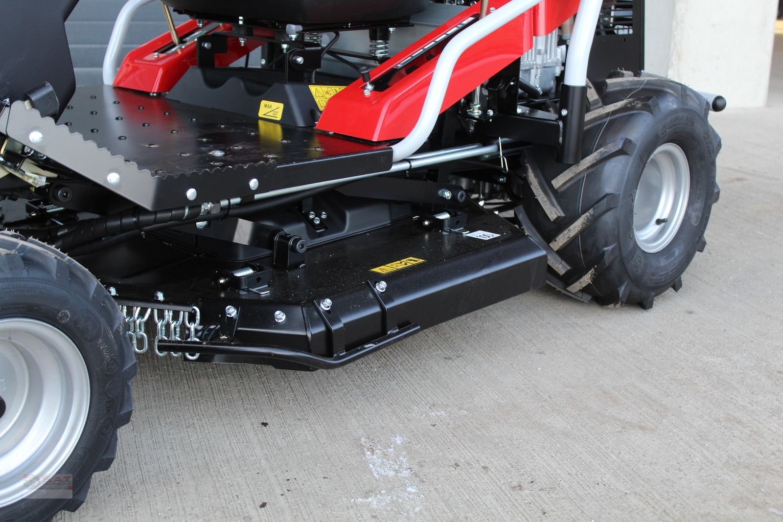 Rasentraktor des Typs Herkules HXT 923-4WD Allrad Hochgrasmäher, Neues Modell, Neumaschine in Eberschwang (Bild 8)