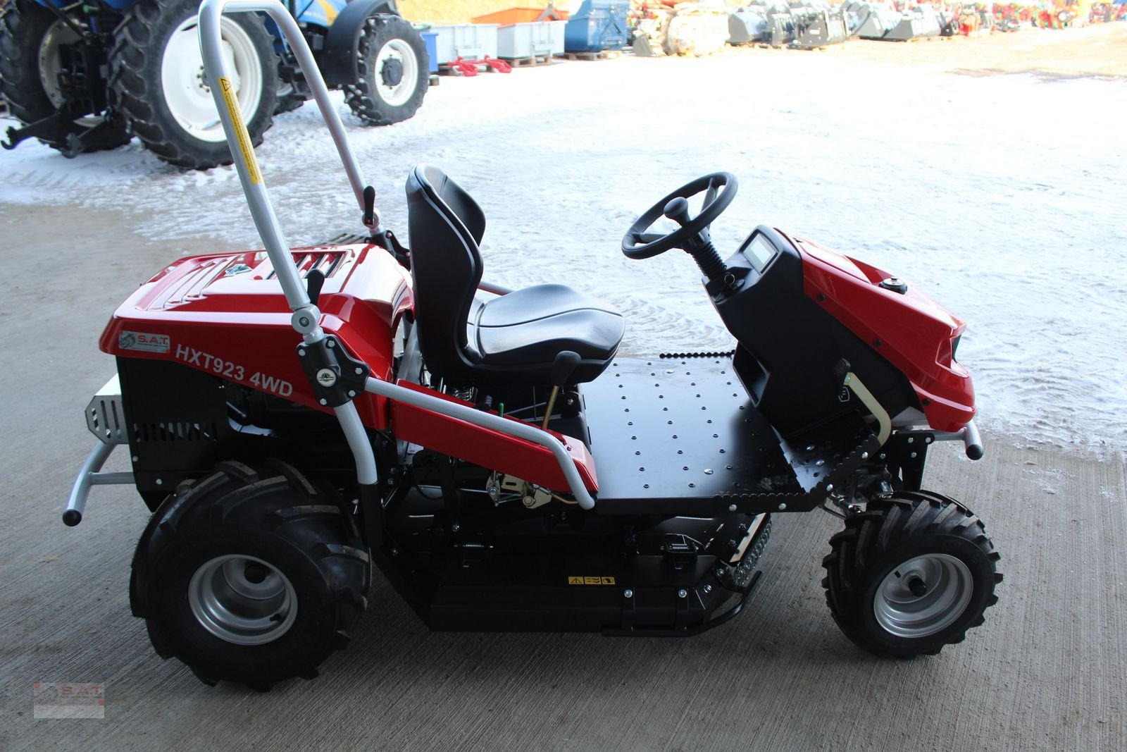 Rasentraktor des Typs Herkules HXT 923-4WD Allrad Hochgrasmäher, Neues Modell, Neumaschine in Eberschwang (Bild 20)