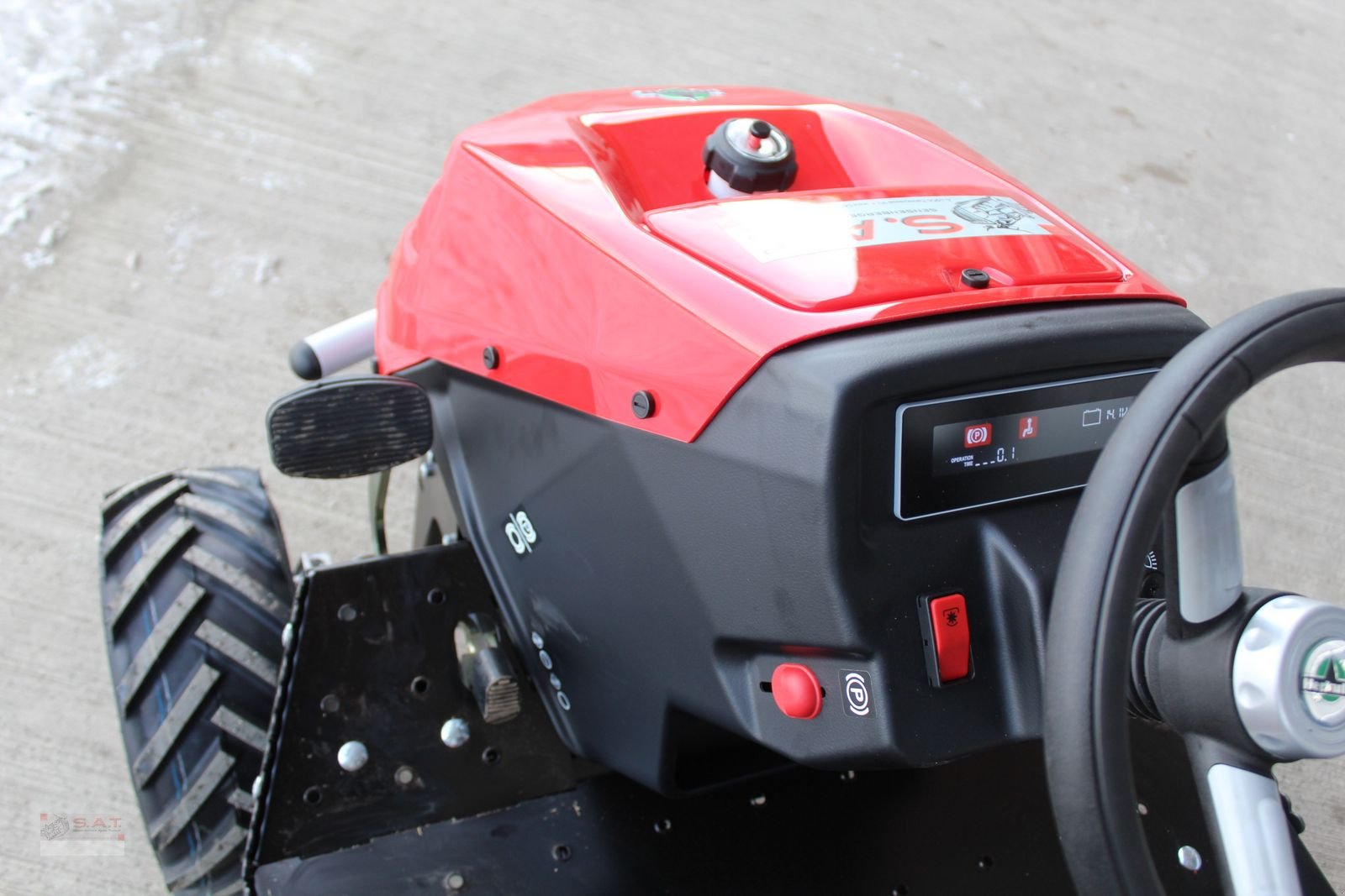 Rasentraktor des Typs Herkules HXT 923-4WD Allrad Hochgrasmäher, Neues Modell, Neumaschine in Eberschwang (Bild 17)