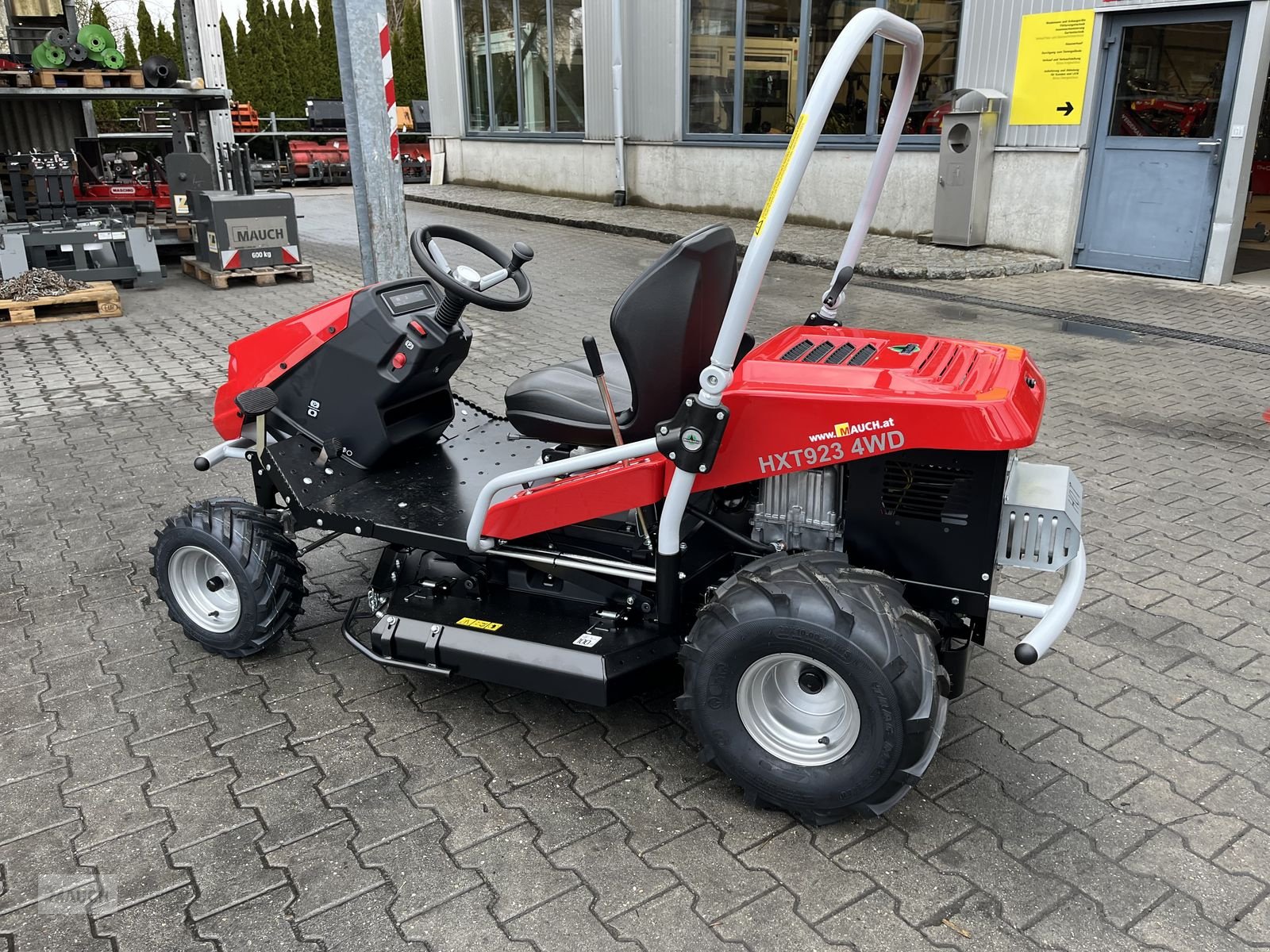 Rasentraktor tip Herkules HXT 923 Allrad Hochgrasmäher, Diff-Sperre, Neumaschine in Burgkirchen (Poză 25)