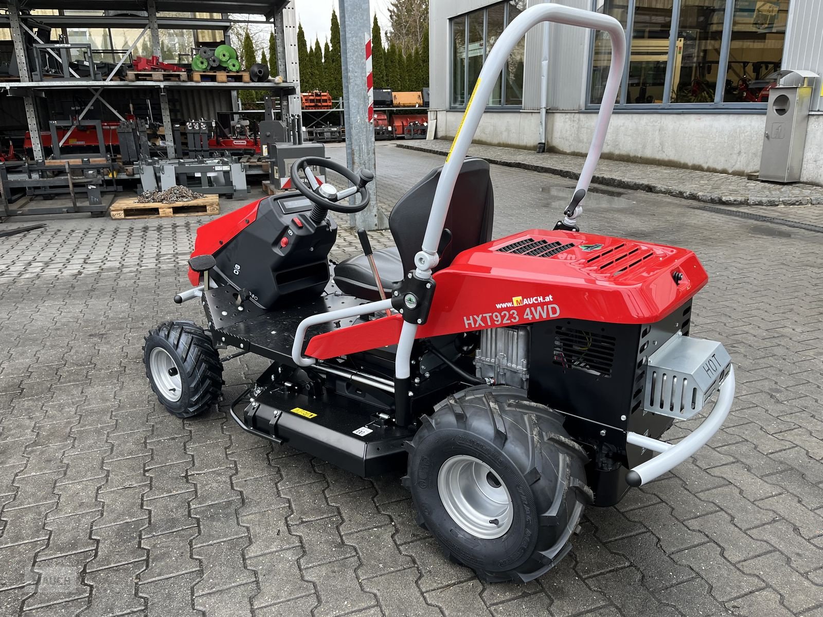 Rasentraktor tip Herkules HXT 923 Allrad Hochgrasmäher, Diff-Sperre, Neumaschine in Burgkirchen (Poză 24)