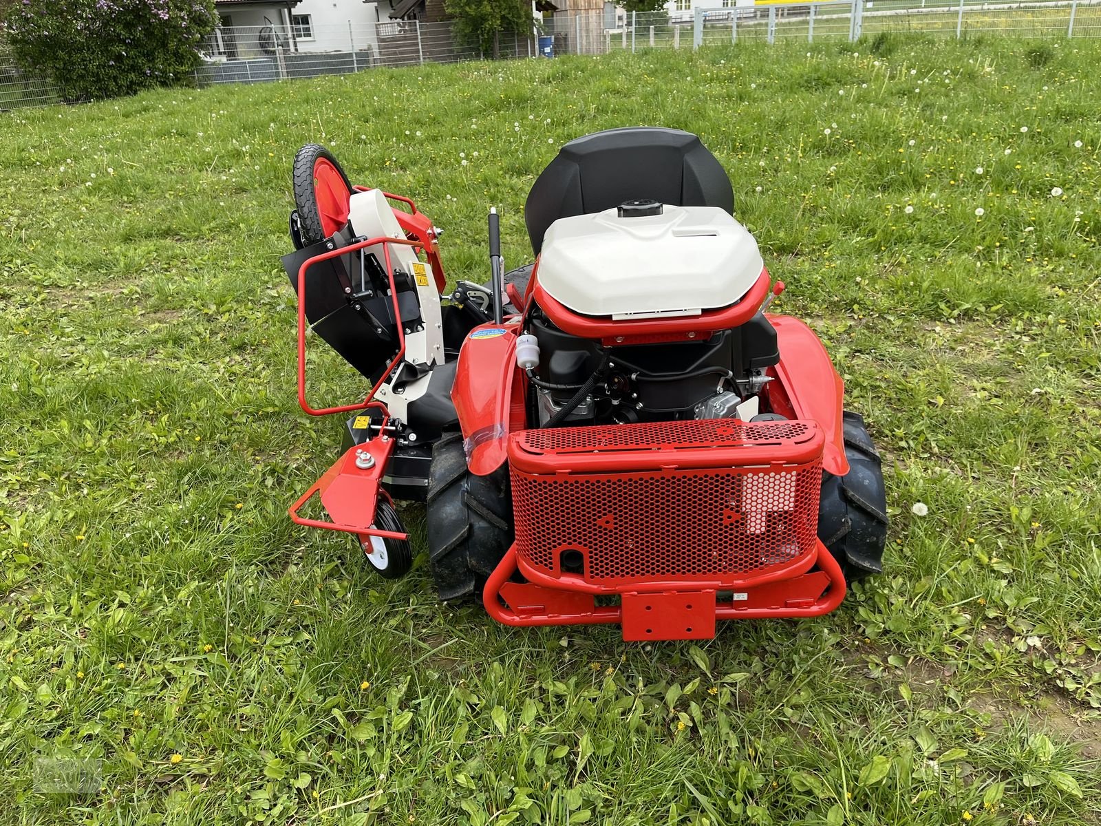 Rasentraktor tip Herkules RMK 180X Hydro Gestrüppmäher, Neumaschine in Burgkirchen (Poză 17)