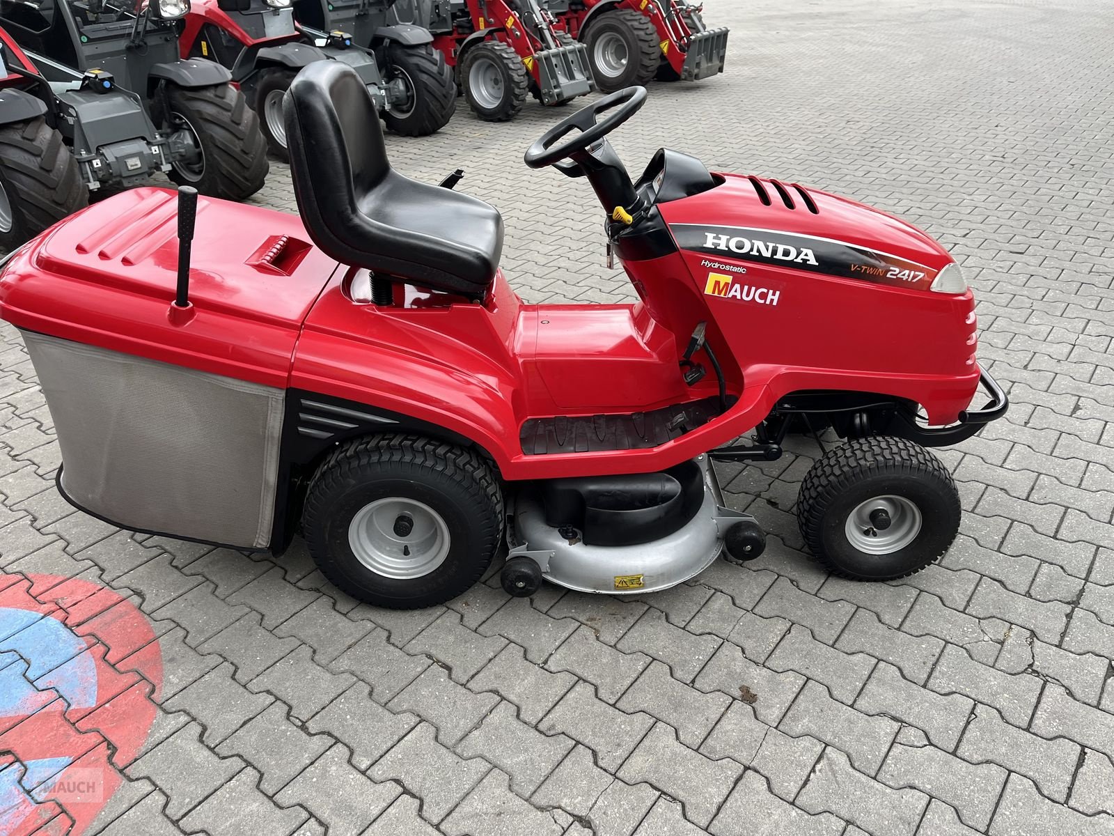 Rasentraktor typu Honda 2417 HME V-Twin, Gebrauchtmaschine v Burgkirchen (Obrázek 3)