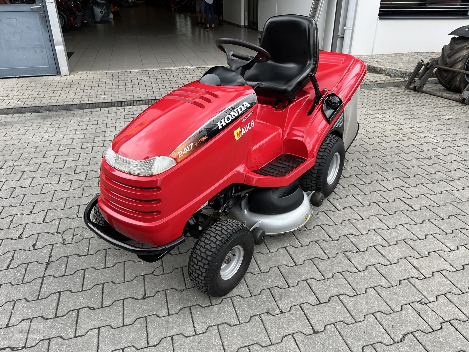 Rasentraktor typu Honda 2417 HME V-Twin, Gebrauchtmaschine v Burgkirchen (Obrázek 2)